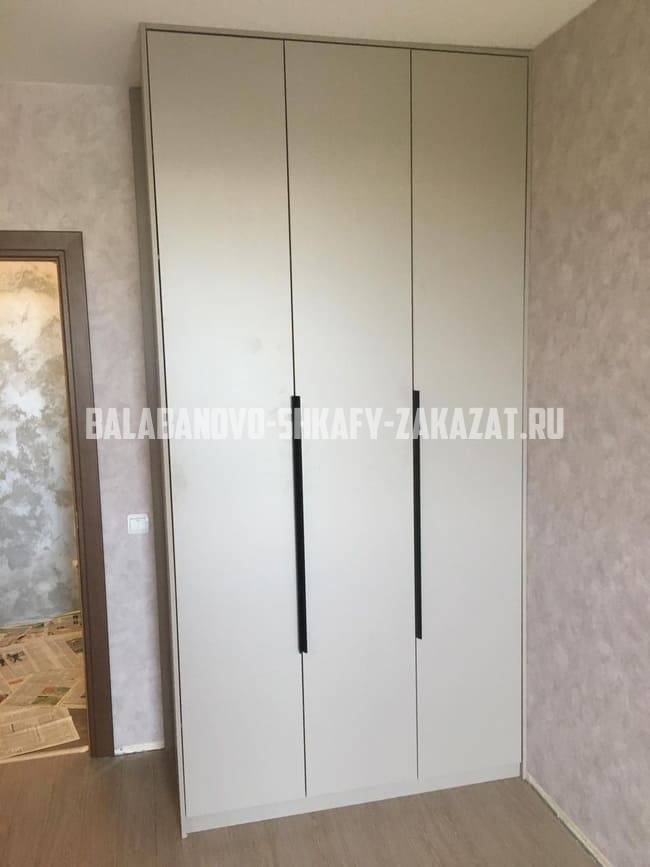 Распашные шкафы Балабаново