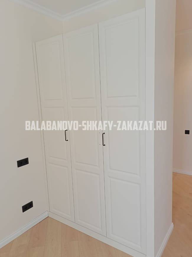Распашные шкафы Балабаново