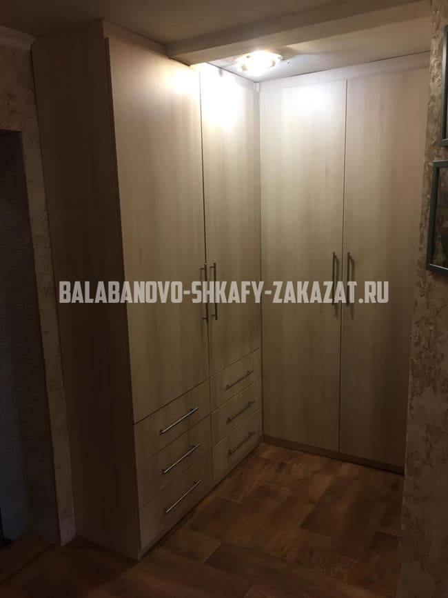 Распашные шкафы Балабаново