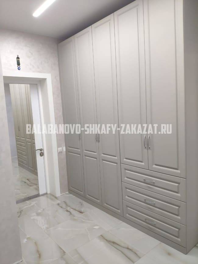 Распашные шкафы Балабаново
